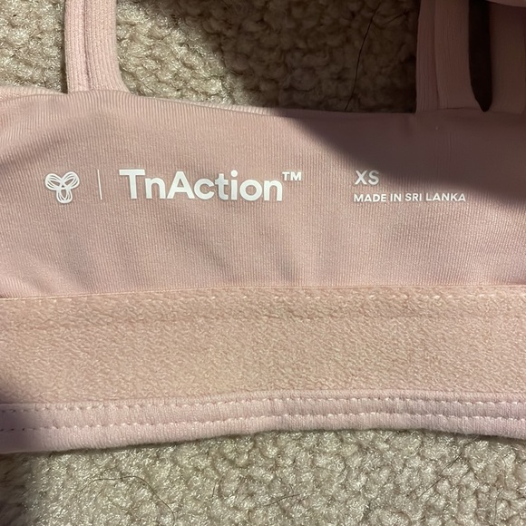 TnAction Soft Pink Sports Bra XS EUC $25 - Picture 3 of 3